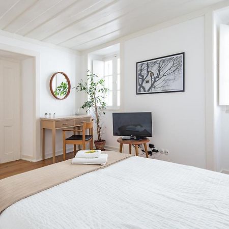 Alfama Casa Amarela Apartment Lisbon Bagian luar foto