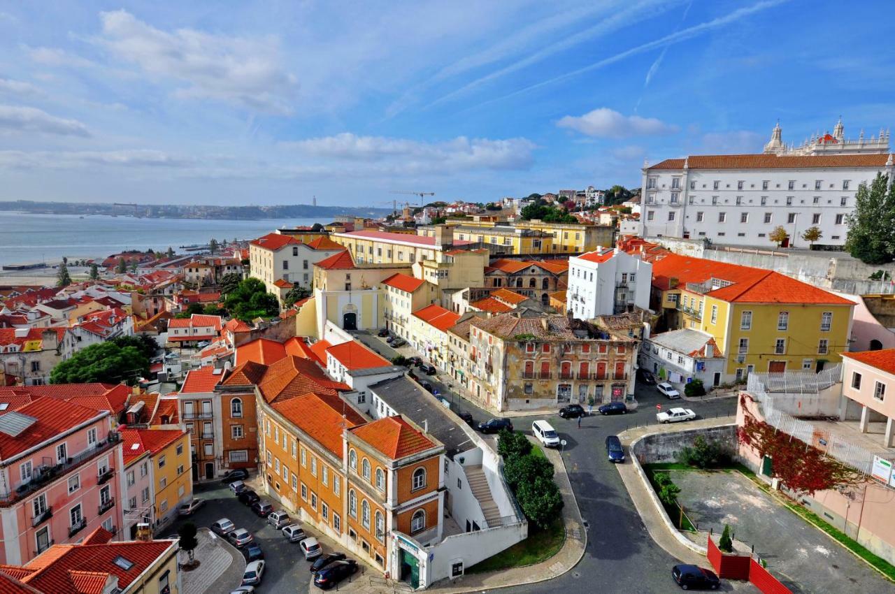 Alfama Casa Amarela Apartment Lisbon Bagian luar foto