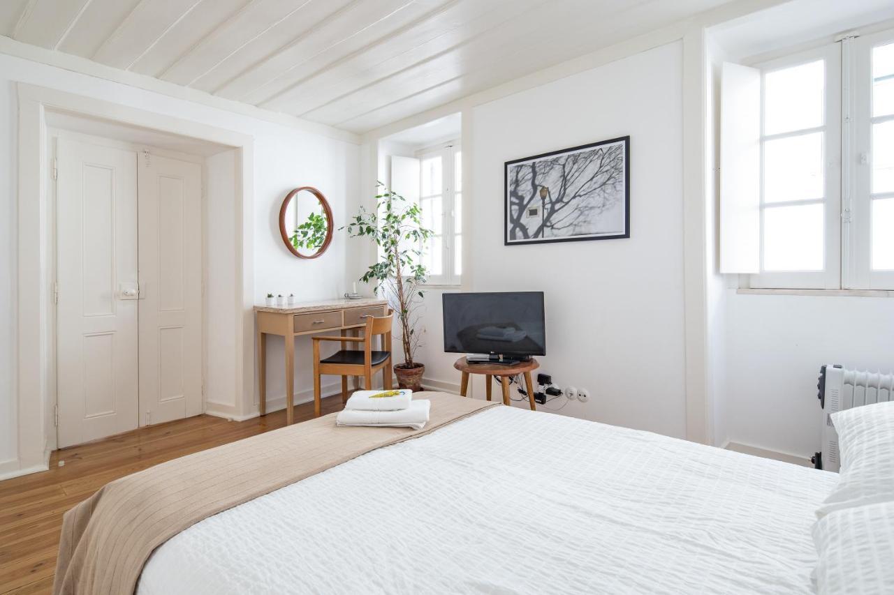 Alfama Casa Amarela Apartment Lisbon Bagian luar foto