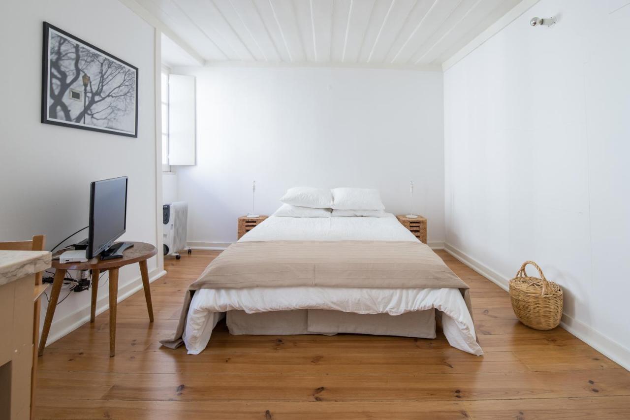 Alfama Casa Amarela Apartment Lisbon Bagian luar foto